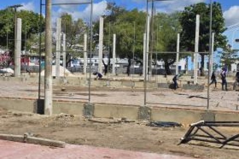 Moradores do Siqueira Campos aprovam reforma geral da praça Dom José Thomaz