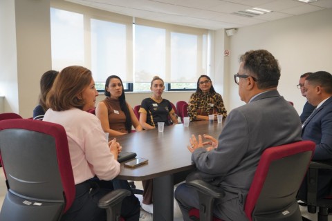 MPSE recebe árbitras e entidades esportivas para tratar de ofensas sofridas em partida de futebol