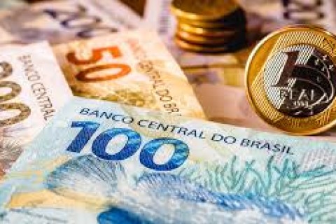 Caixa libera abono salarial para nascidos em setembro e outubro