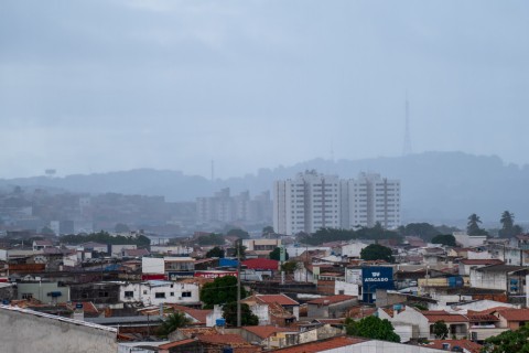 Sergipe tem previsão de chuvas moderadas a intensas até a manhã da quarta-feira, 22