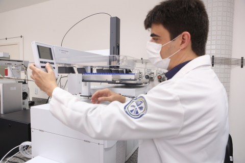 Laboratório de Toxicologia Forense da Polícia Científica recebe novos equipamentos e tecnologias para periciais em amostras biológicas
