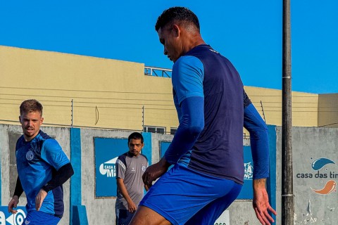 Confiança inicia preparação enfrentar o Tombense