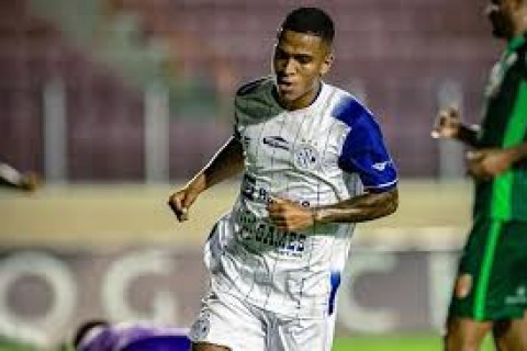 Breyner Camilo está de volta ao Confiança