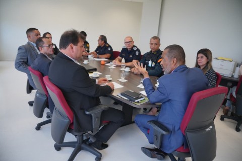 FSF, MPSE e forças de segurança alinham implementação do cadastramento de torcidas organizadas para reforçar segurança nos estádios