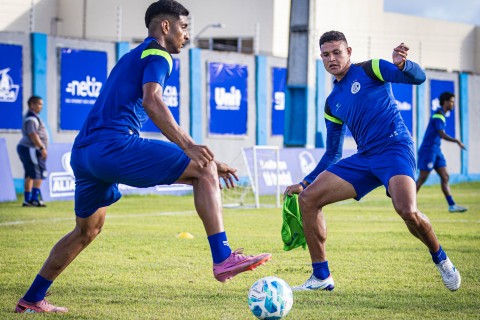 *Elenco se reapresenta e Confiança inicia preparação para enfrentar o Guarany*