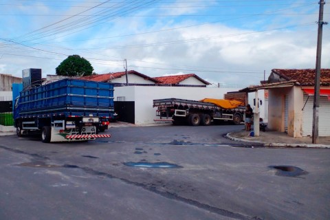 Polícia Civil apreende caminhões em desdobramento da Operação Xeque Mate