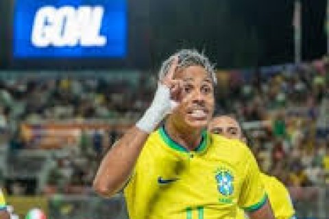 De forma dramática, Brasil vence Itália no Mundial de futebol de praia