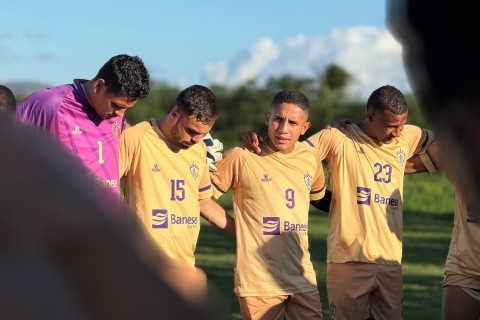 Tricolores retornam ao treino com foco em representante cearense