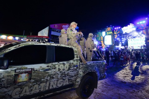 Polícia Militar atuará com mais de 5 mil profissionais para garantir a segurança do Carnaval 2025 em Sergipe