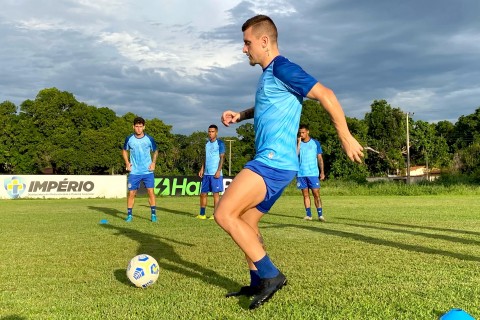 Confiança faz último treino antes de enfrentar o Parnahyba
