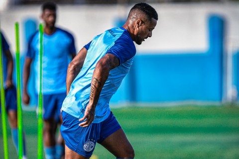 Dragão retorna aos treinos