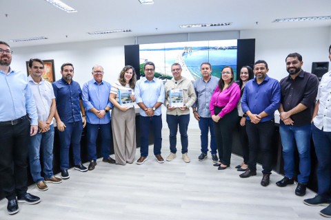 Governador recebe anteprojeto para avanço no processo da nova ponte Aracaju-Barra dos Coqueiros