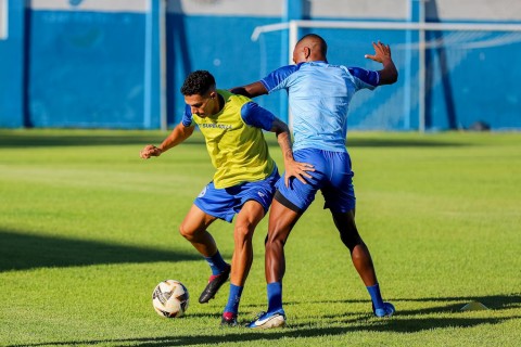 Confiança inicia preparação para o segundo jogo da decisão do estadual